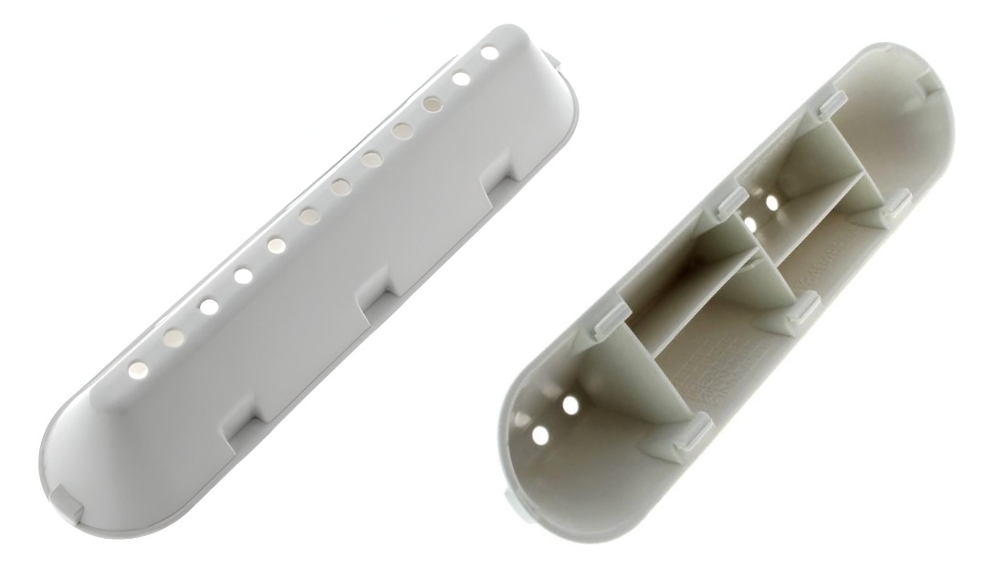 Detail náhradního žebra s otvory pro úchyty.